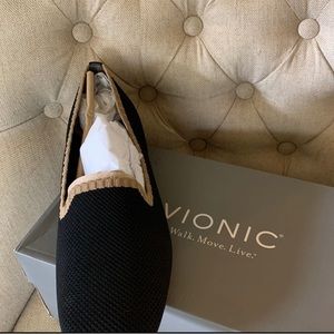 Vionic size 9